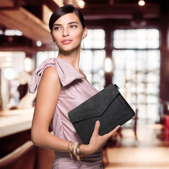 C.A.B. Hidden Flask Black Clutch Purse with Flask Bag and Collapsable Funnel - Picture 3 of 11